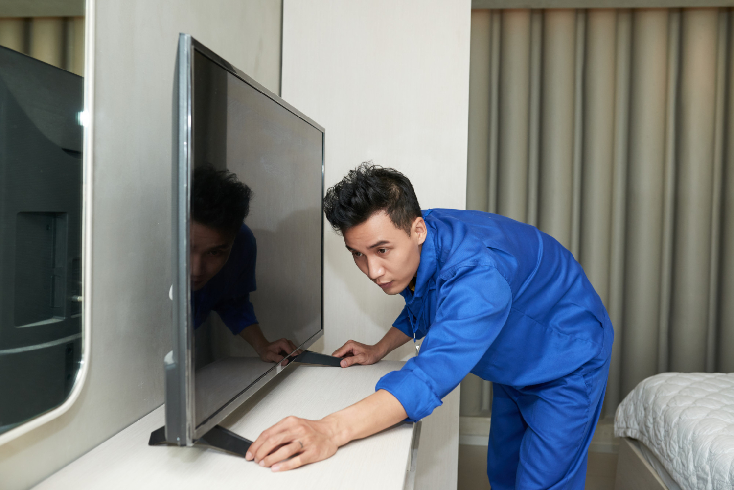 تعمیرات تلویزیون جی پلاس